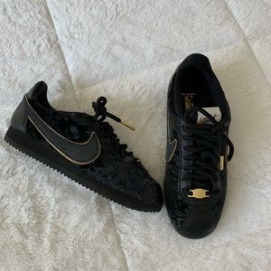 Velvet Nike Cortez